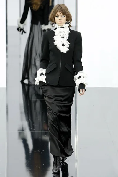 Look 63